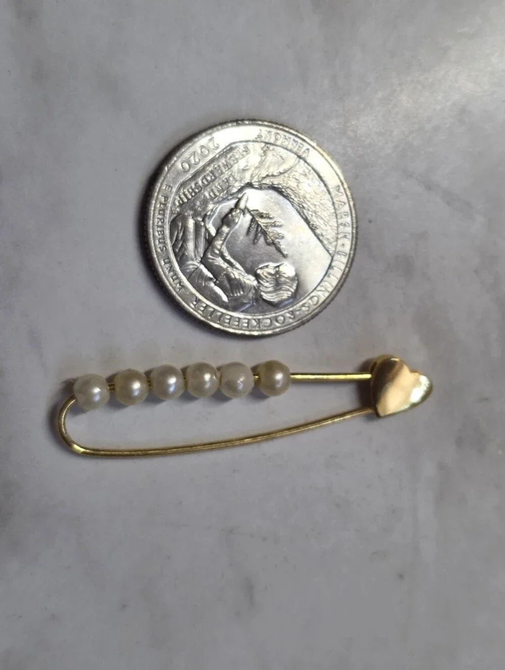 925 Gold Heart Safety Pin Brooch with Pearl Accents - White Pearls